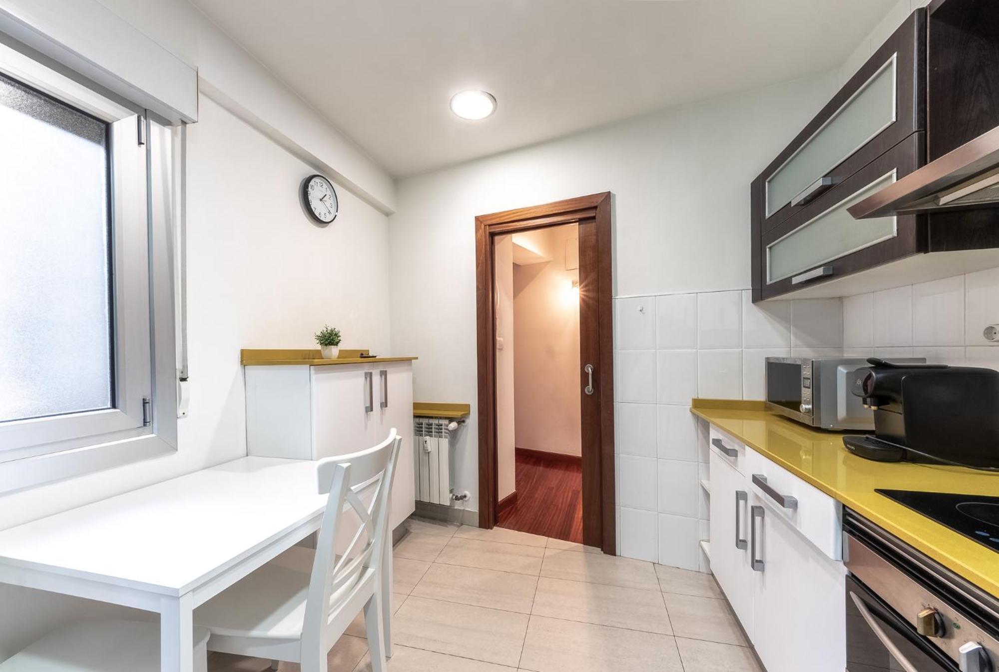 Ferienwohnung Amplio Y Acogedor Junto A Plaza Zabalburu Bilbao Exterior foto