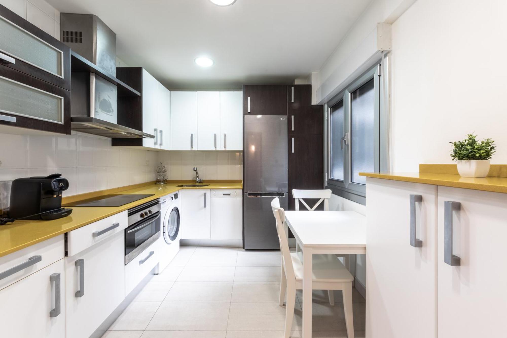Ferienwohnung Amplio Y Acogedor Junto A Plaza Zabalburu Bilbao Exterior foto